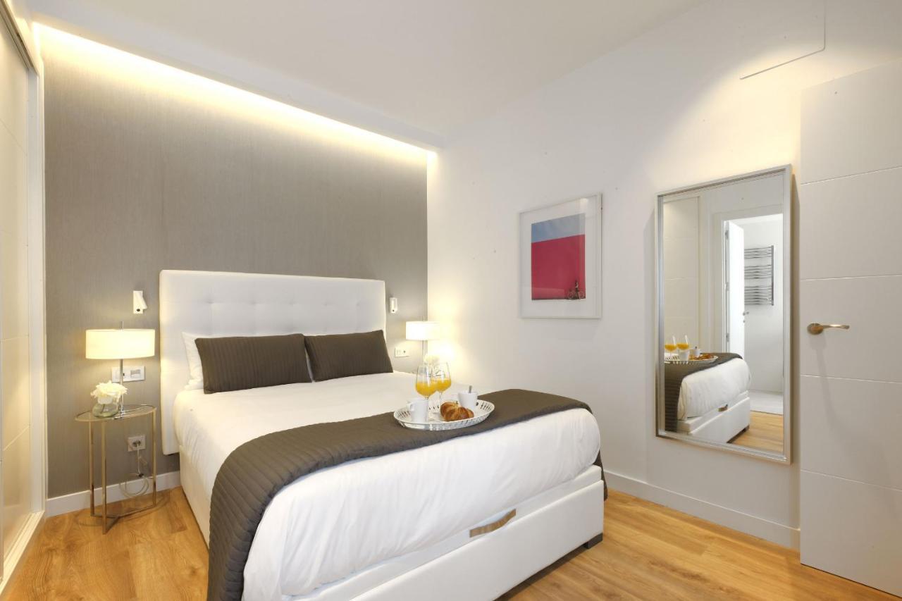Appartement Angel Square à Madrid Extérieur photo